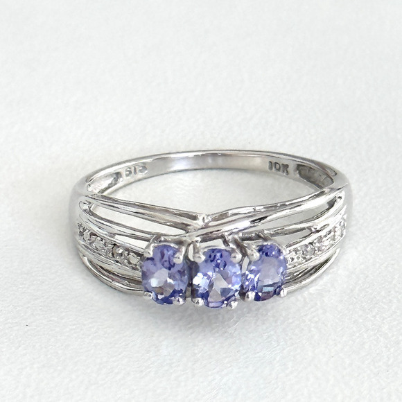 10k White Gold Three Stone Tanzanite & Diamond Accents Ladies Ring Size 6.75